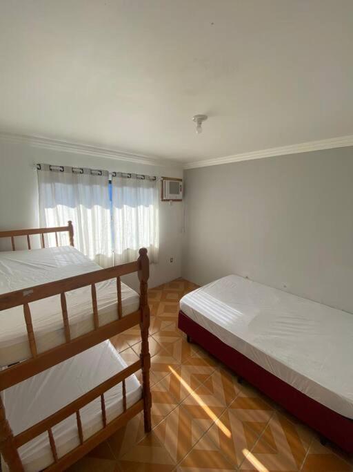 Casa Mamore Praia De Zimbros بومبينهاس المظهر الخارجي الصورة